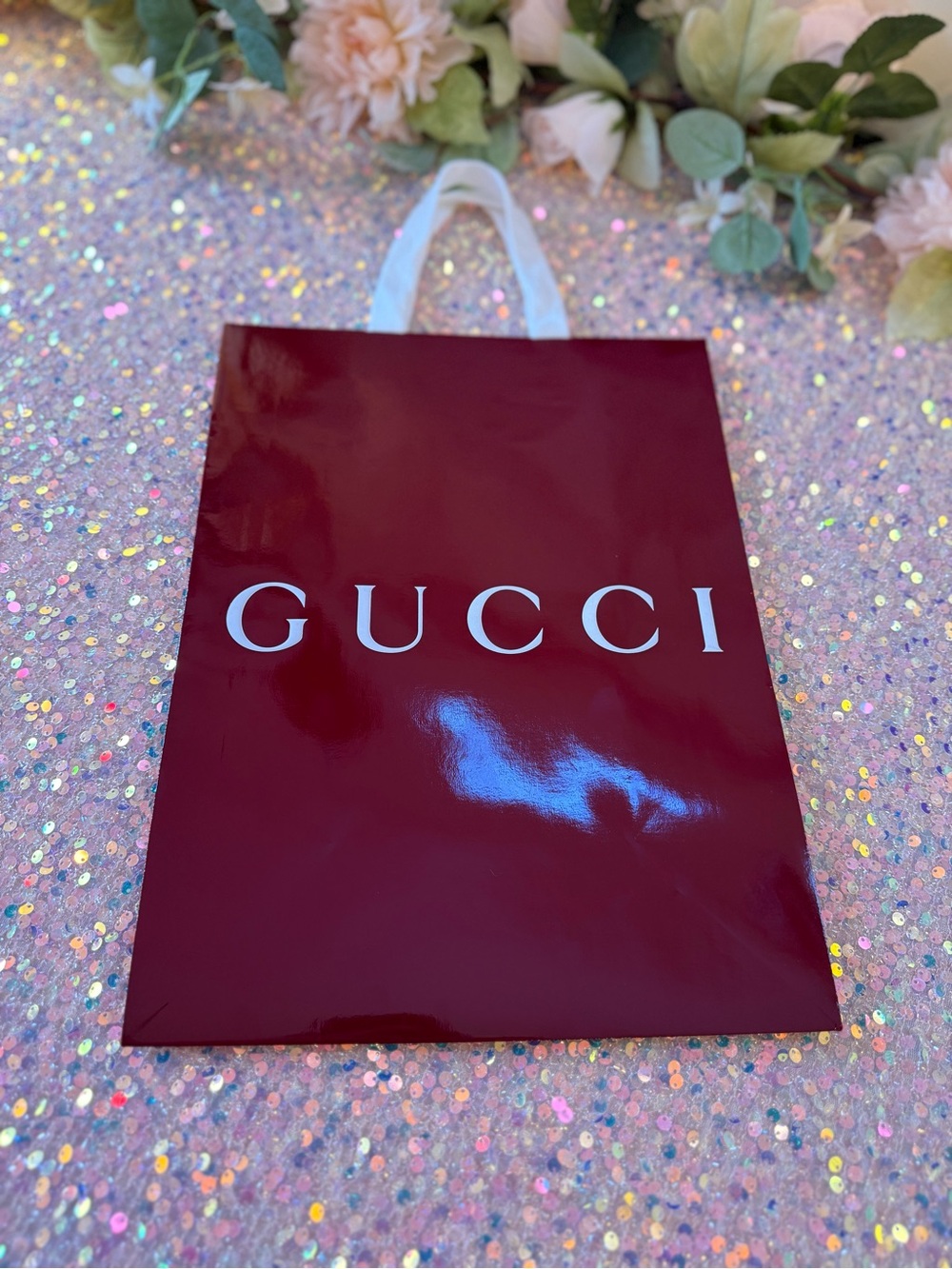 NIB Authentic Gucci Gift Set - Bag, Envelopes, Ribbon, Tissue Paper & Gift Card - Picture 2 of 11
